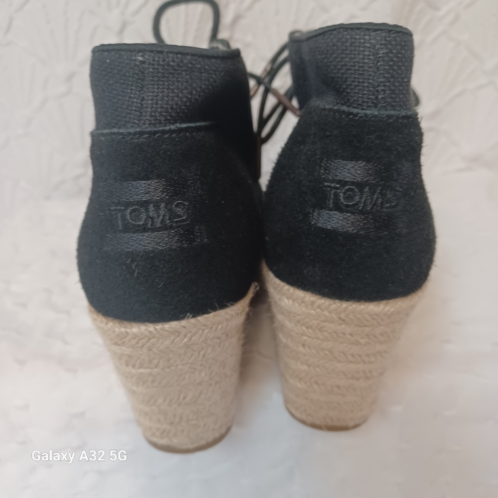 Toms Women Size 8.5 Black Canvas Wedge Shoes - Picture 10 of 14
